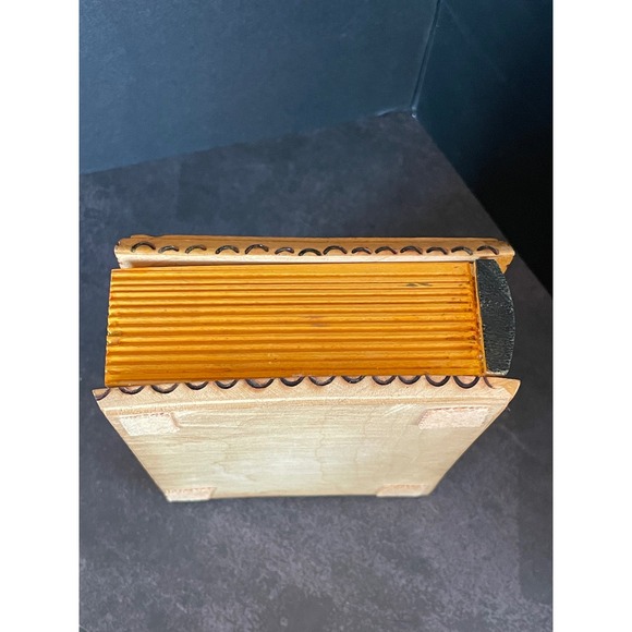 Vintage Ellmau Tirol Hand Painted Wooden Book Box Alpine Church Scene Austria - Picture 6 of 12